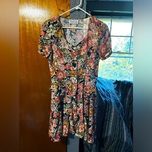 DECKED OUT FLORAL VINTAGE BUTTON DOWN DRESS